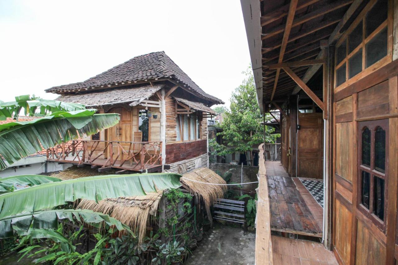 Reddoorz Near Rumah Sakit Wirosaban Salakan Eksteriør bilde